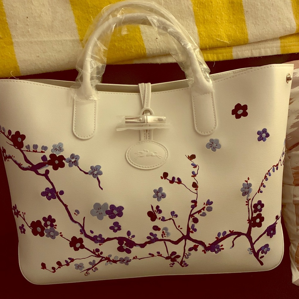 NWT Longchamp White Leather Sakura Tote